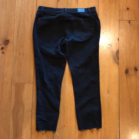 BDG low rise twig crop jeans - Picture 3 of 3